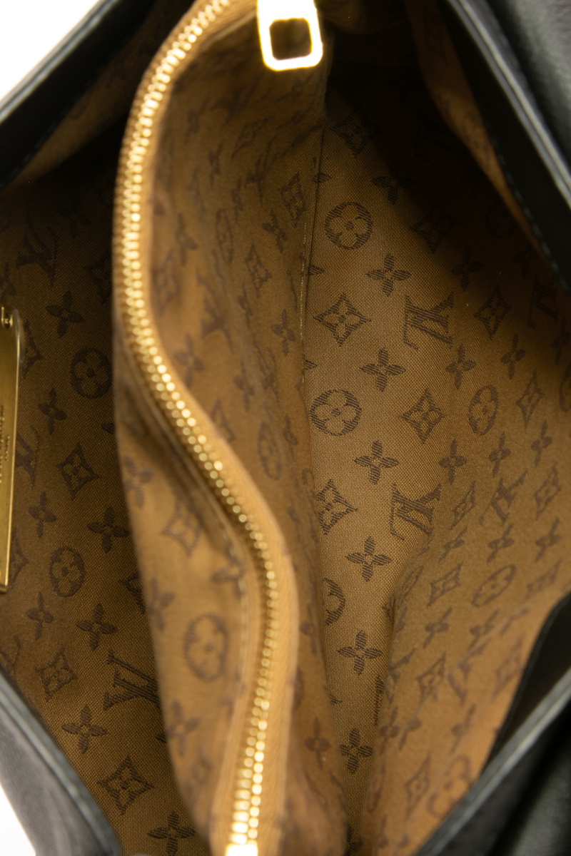 Soft Dauphine MM Bag