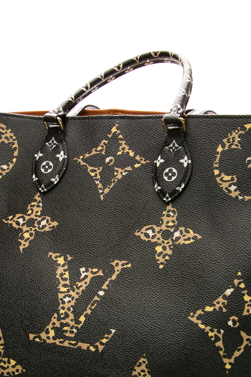 Jungle OnTheGo GM Tote Bag