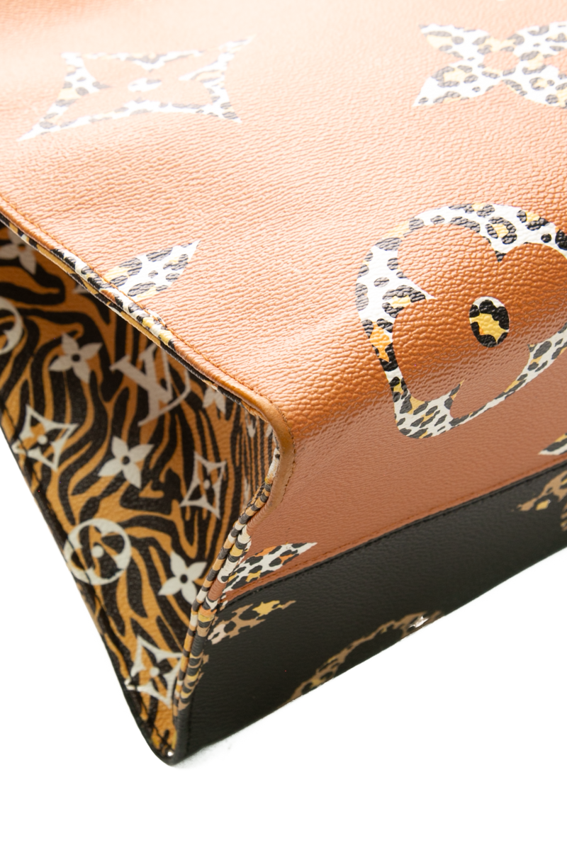 Jungle OnTheGo GM Tote Bag