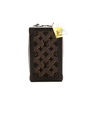 Louis-Vuitton-Vertical-Soft-Trunk-Bag-299484