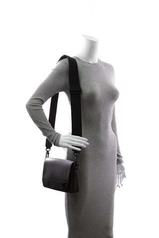 299491-louis-vuitton-Aerogram-Takeoff-Messenger-PM-Bag