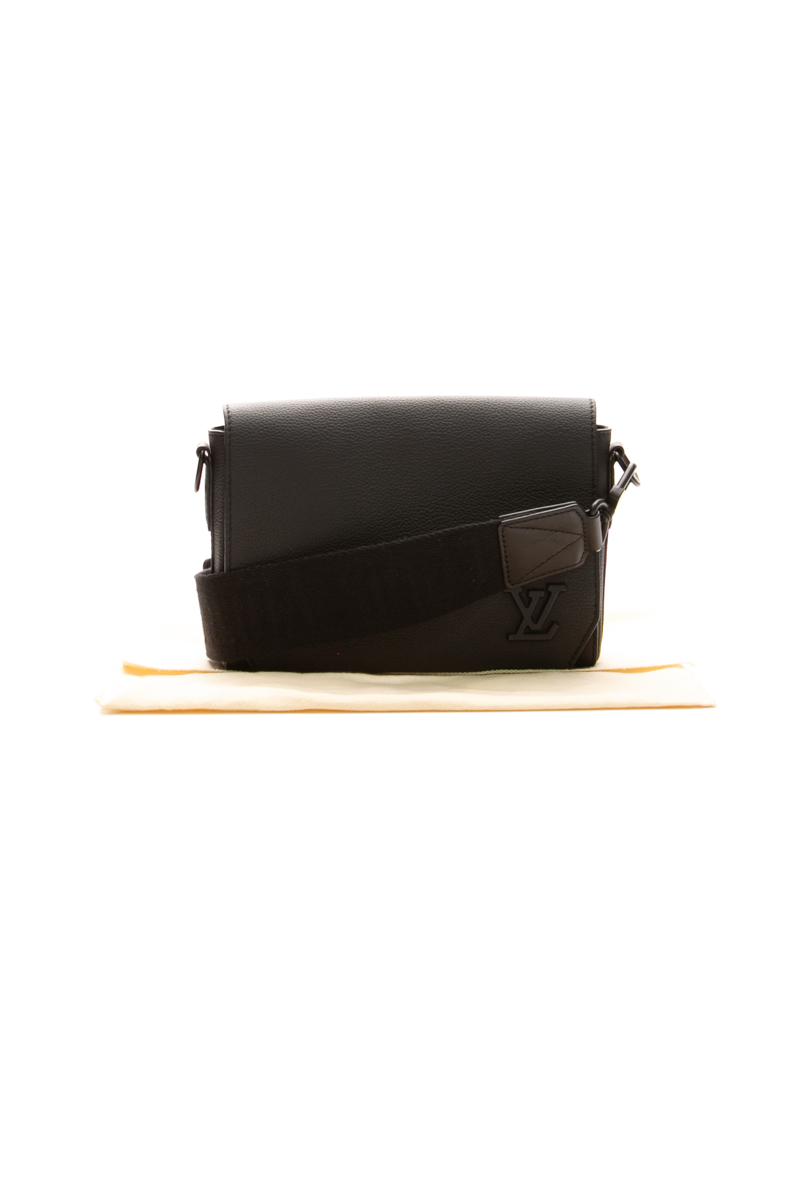 Aerogram Takeoff Messenger PM Bag