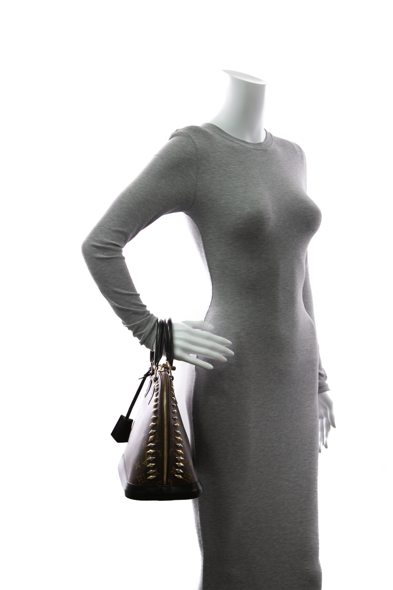 Studded Alma PM