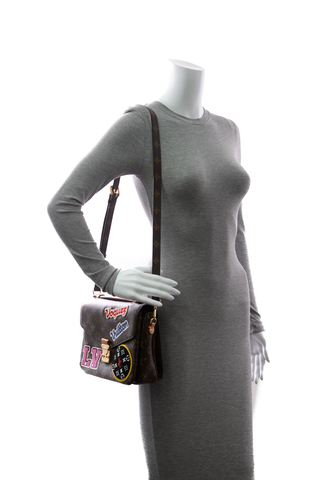 Louis-Vuitton-Patches-Pochette-Metis- Bag-299698