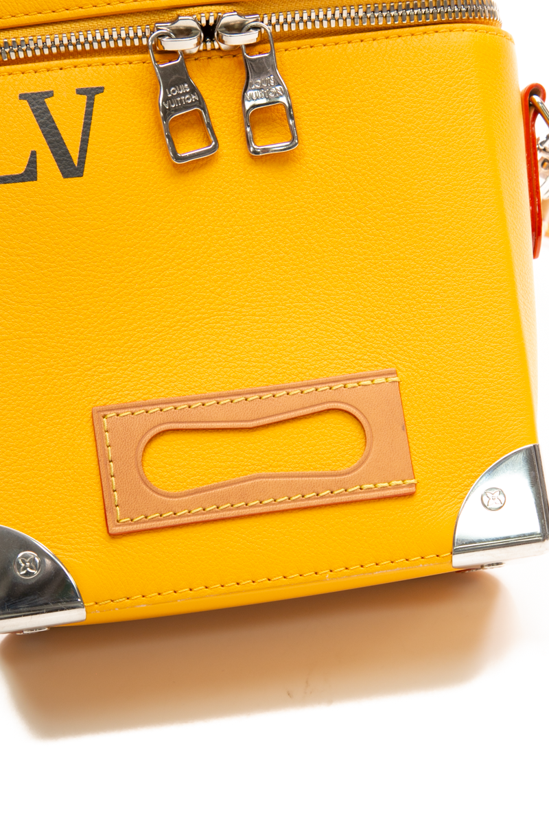 Vertical Box Trunk Bag