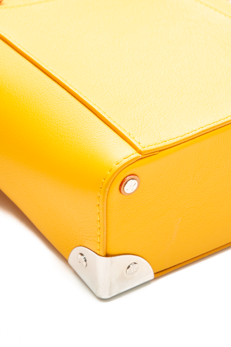 Vertical Box Trunk Bag