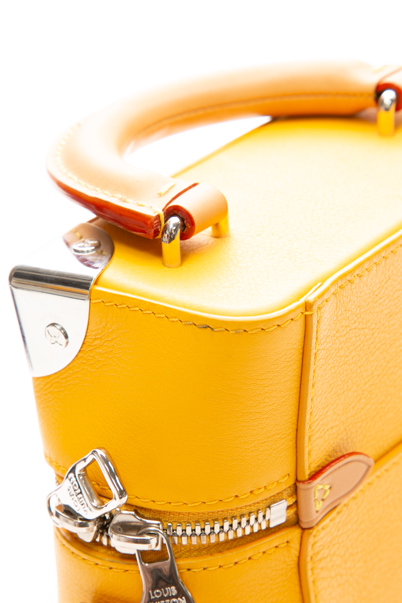 Vertical Box Trunk Bag