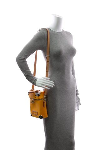 Louis-Vuitton-Vertical-Box-Trunk-Bag-299902