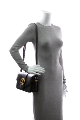 Louis-Vuitton-Black-Pont-9-Crossbody-299940