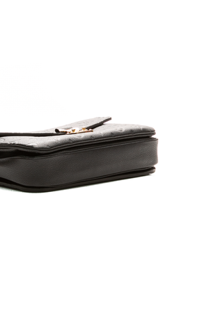 Pochette Metis Bags