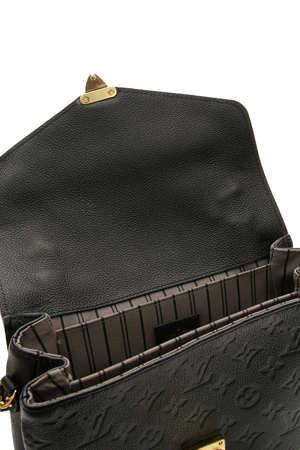 Pochette Metis Bags