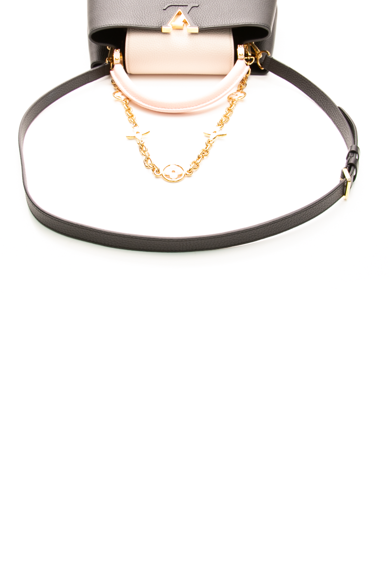Capucines MM Bag