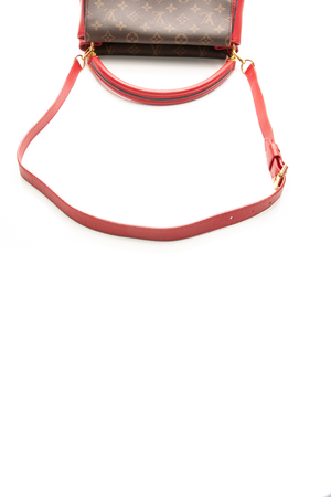 Double V Bag