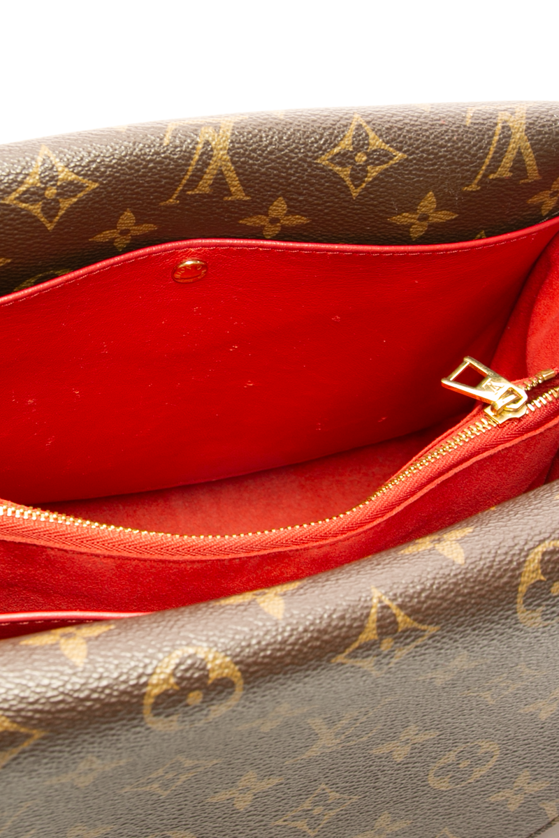 Double V Bag