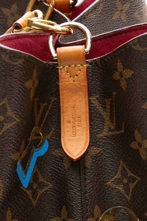 Love Lock Néonoé MM Bag
