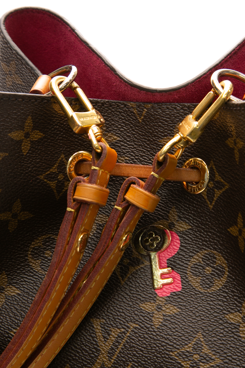 Love Lock Néonoé MM Bag