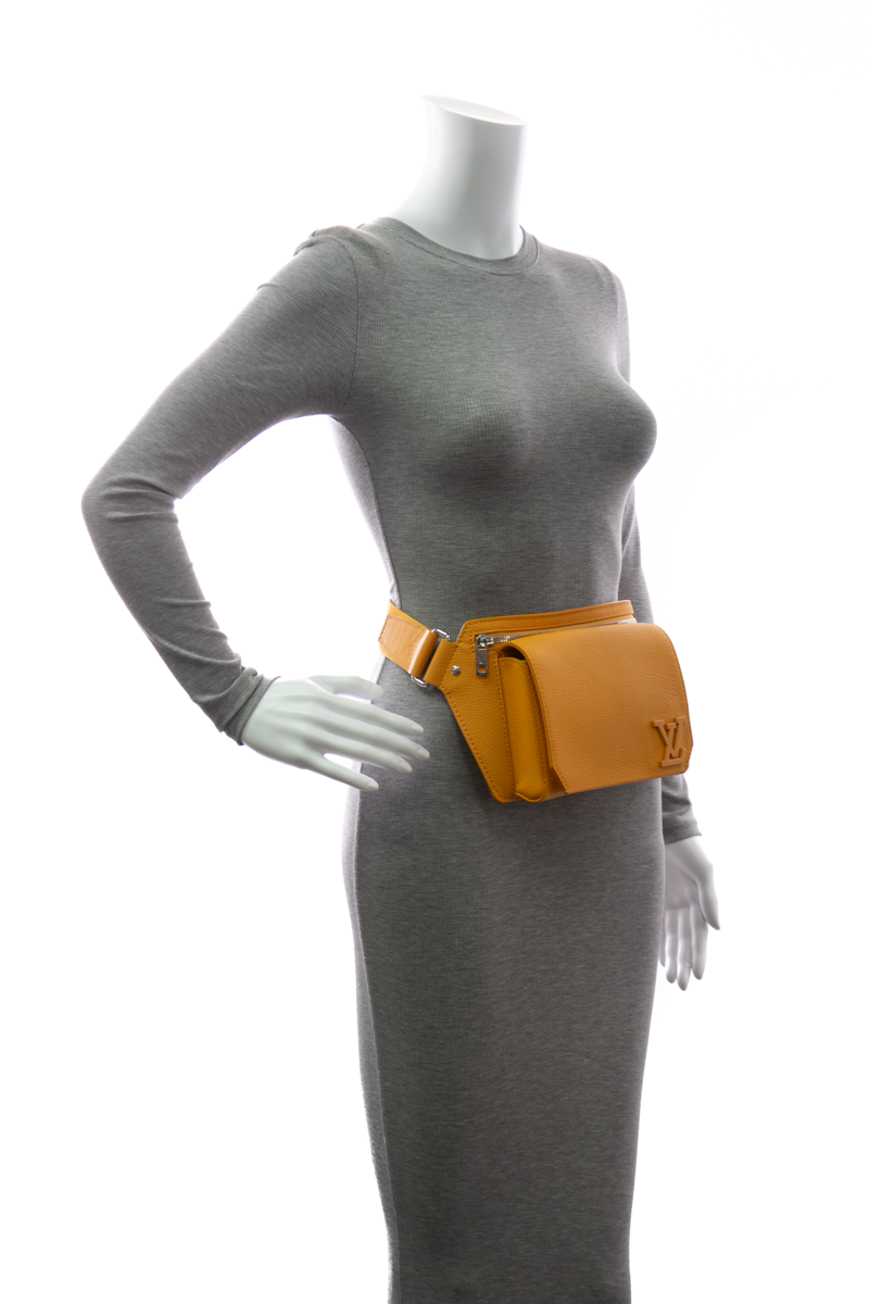 Aerogram Takeoff Sling Bag