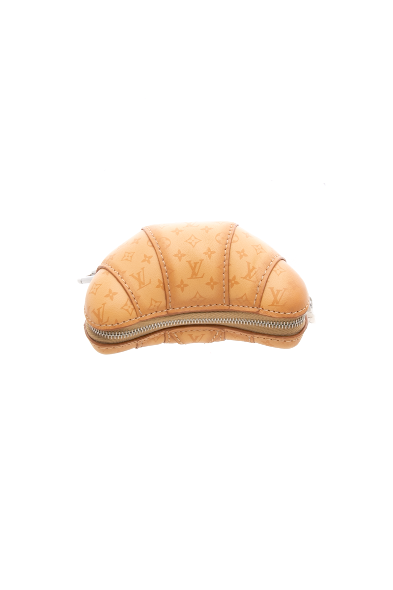 louis-vuitton-croissant-bag-charm-296645