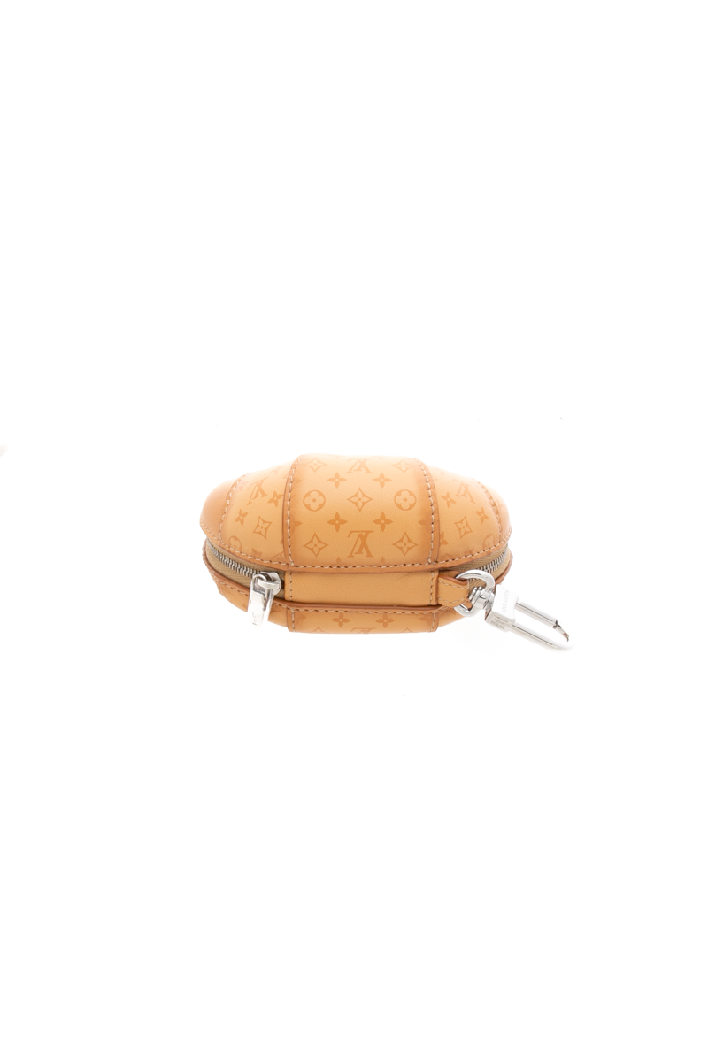 louis-vuitton-croissant-bag-charm-296645
