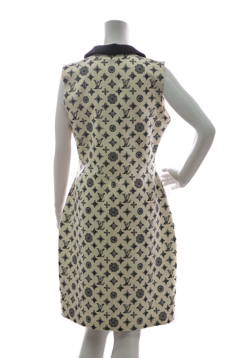 Monogram Fitted Sleeveless Dress - Size 44