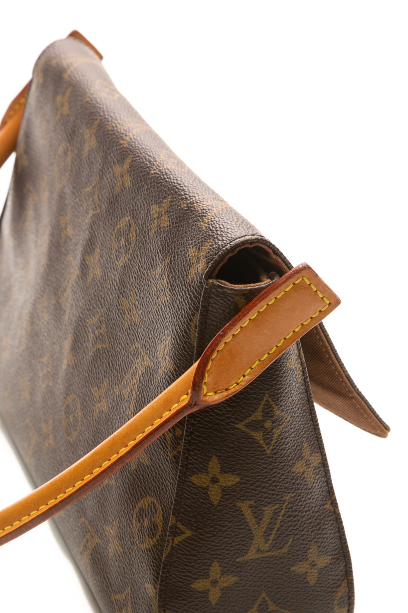 Vintage Mini Looping Bag