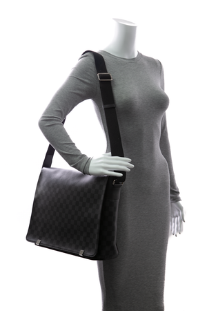 District MM Messenger Bag