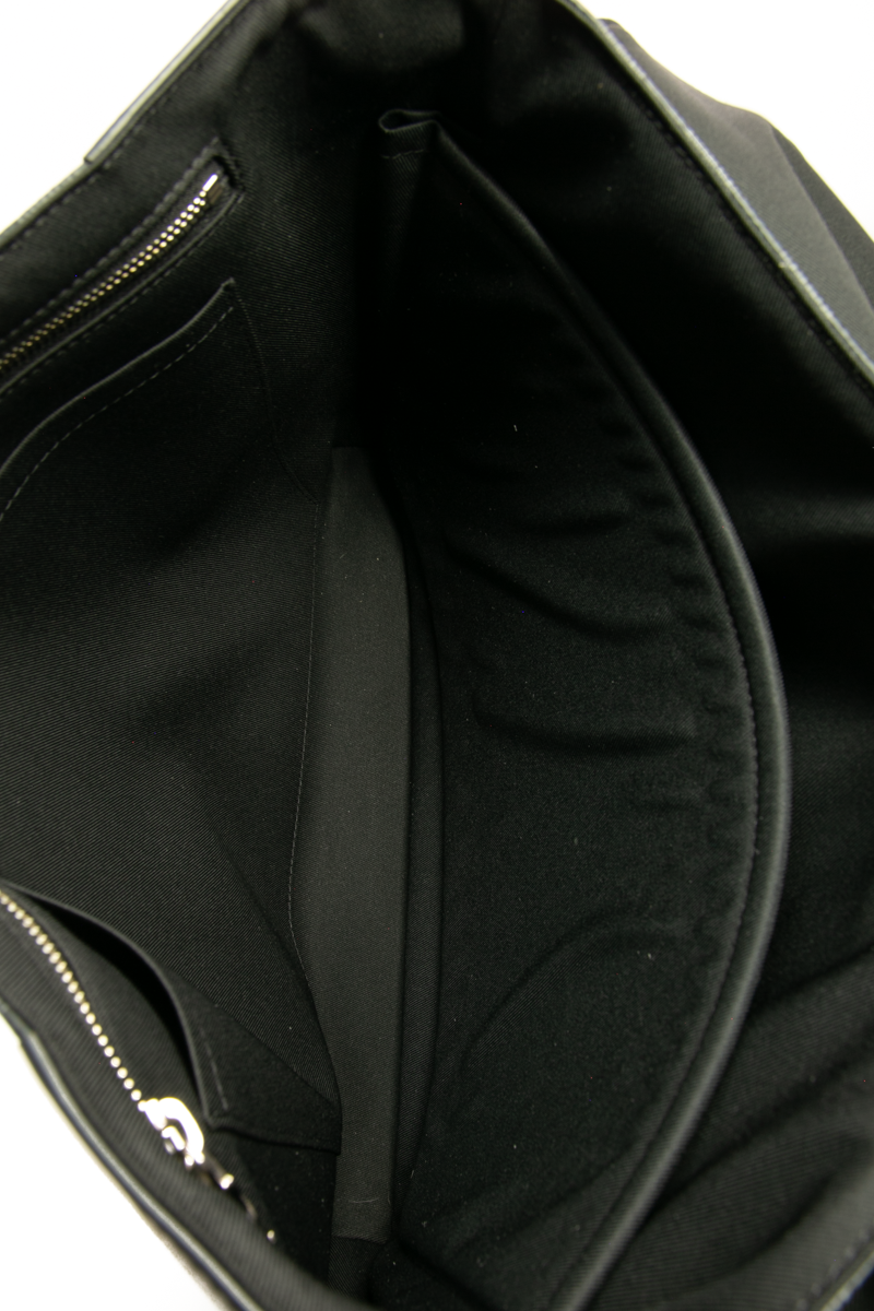 District GM Messenger Bag