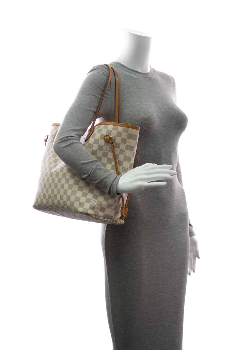 Louis-Vuitton-Neverfull-MM-Bag-296568