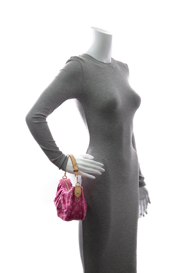 Louis Vuitton Pochette Valley Bag - Couture USA