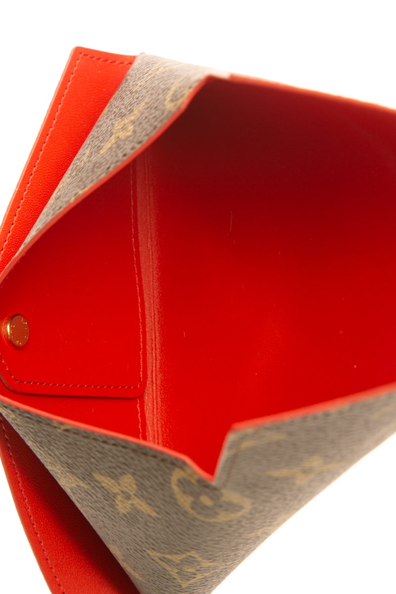 Medium Kirigami Pochette