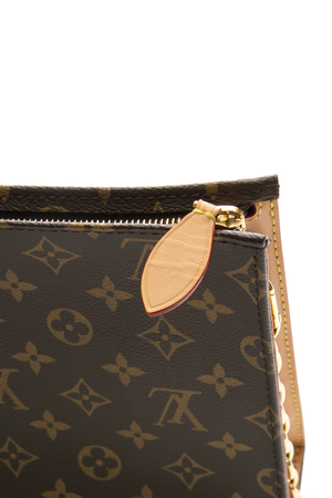 Toiletry Pouch On Chain