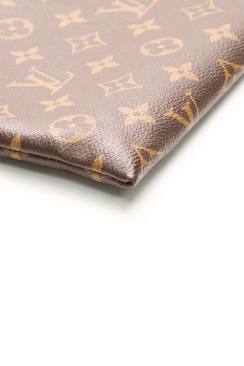 Virgil A4 Pouch