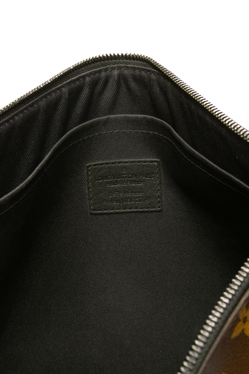 Virgil A4 Pouch