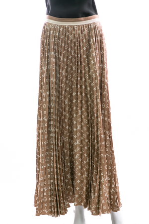 Louis-Vuitton-Stripe-Accent-Monogram- Pleated-Skirt-Size-40-293804
