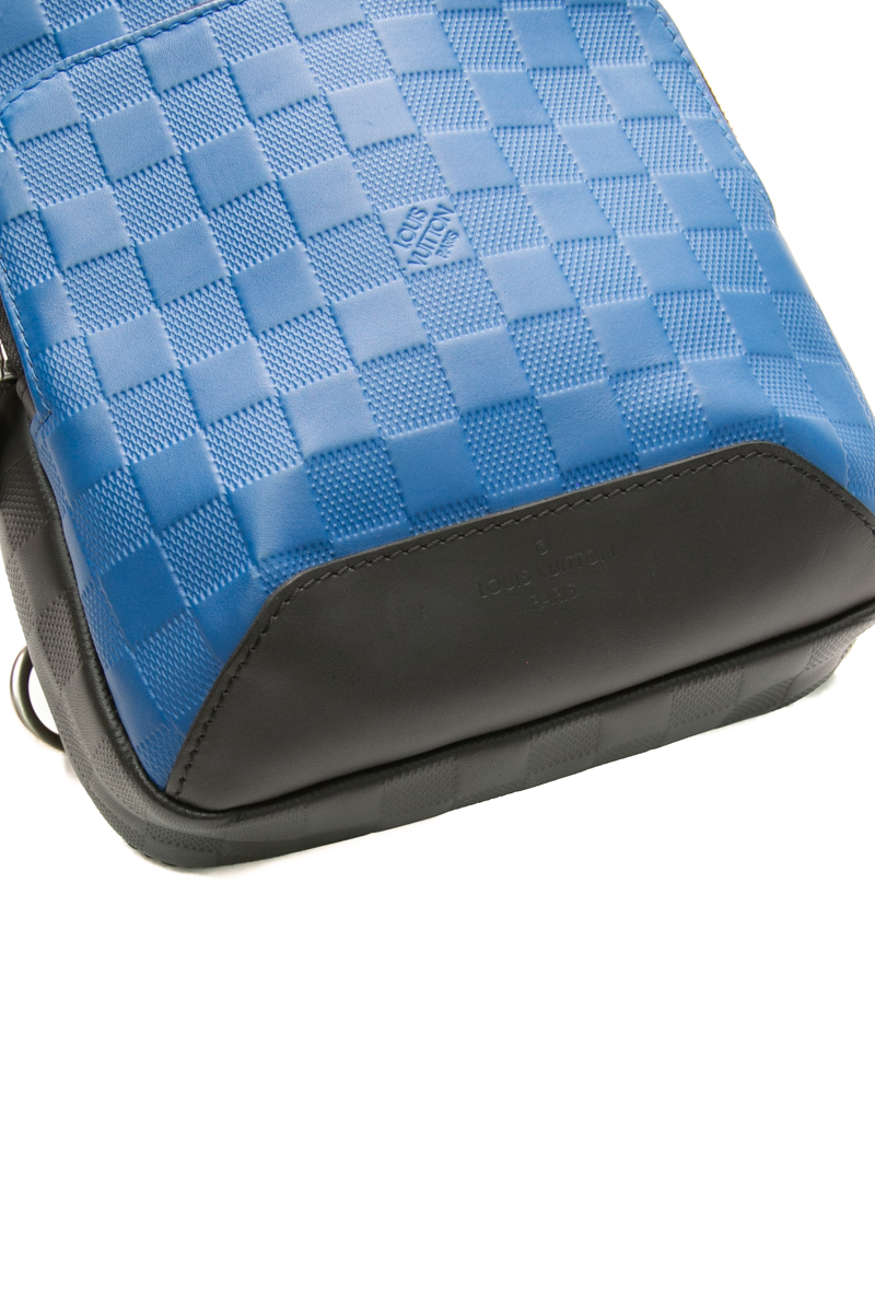 Avenue Sling Bag