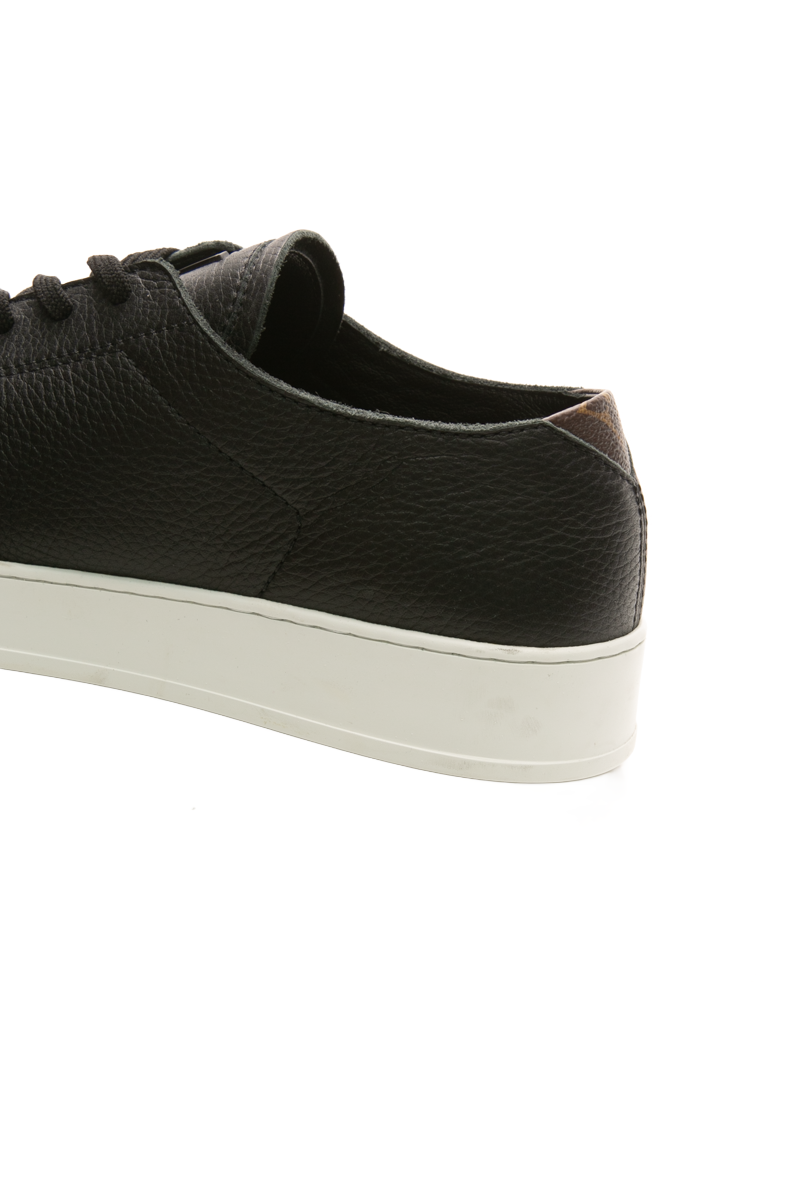 Men&#39;s Resort Sneakers - Size US 11