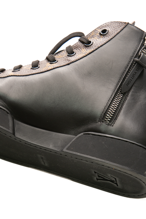 Checkpoint High Top Sneakers - Size 39