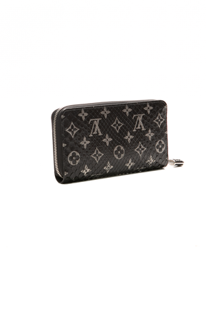 Exotic Zippy Wallet