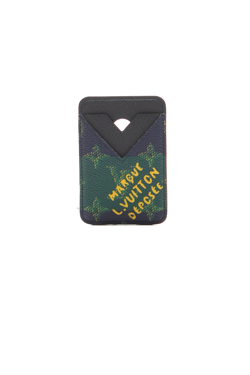 louis-vuitton-magnetic-card-holder