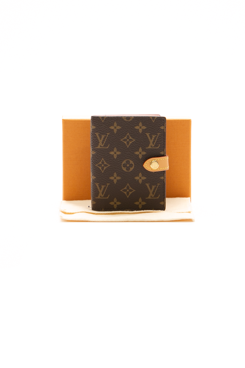 Mattifying Paper Case