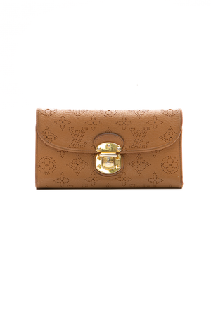 louis-Vuitton-Mahina-Amelia-Wallet-299681