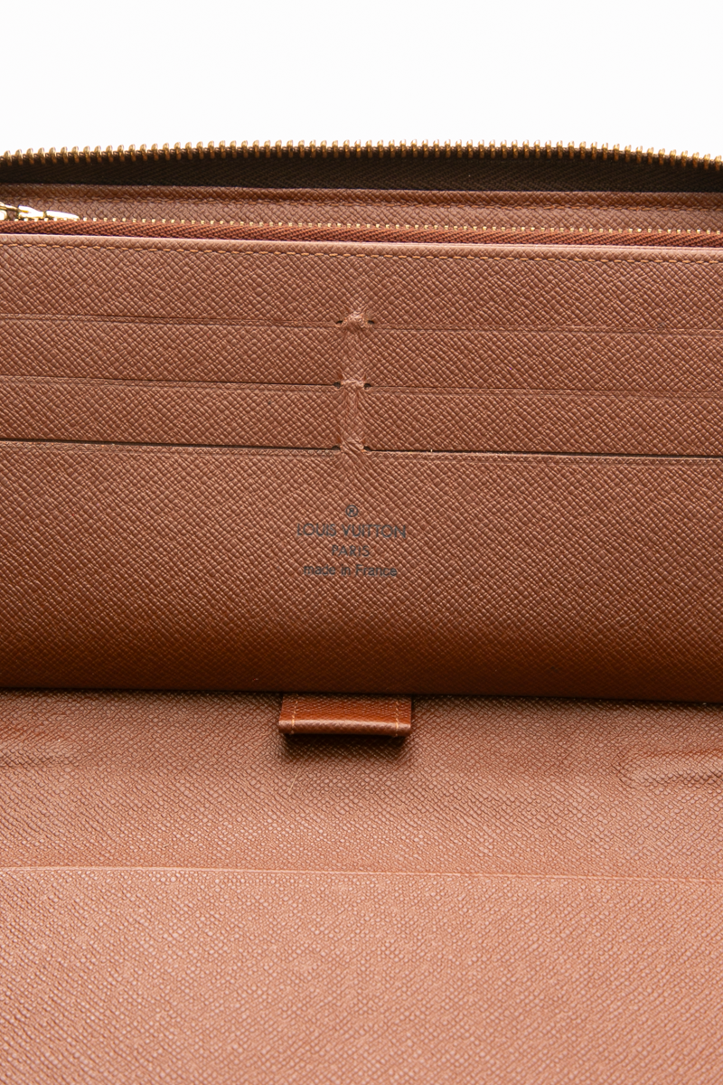 Zippy Organizer Wallet