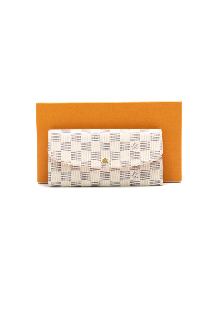 Emilie Wallet