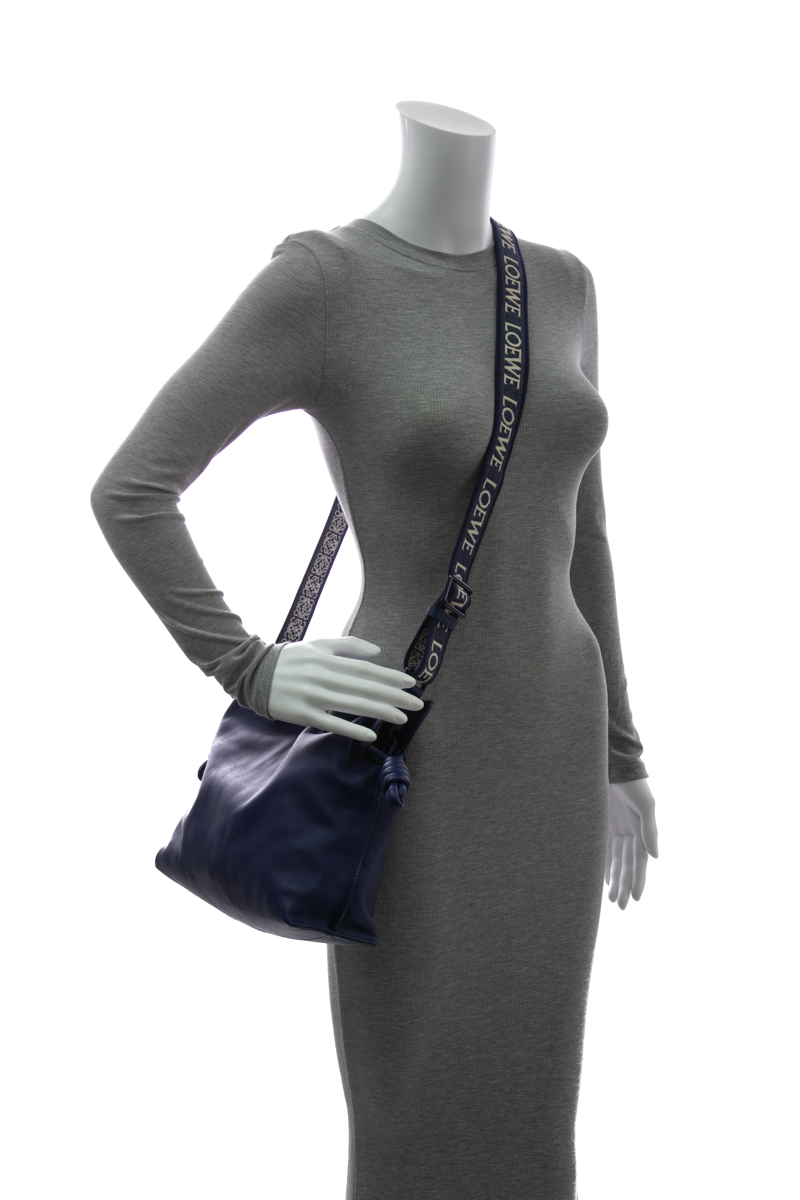 Loewe-Flamenco-Clutch-Monochrome- Bag-29459