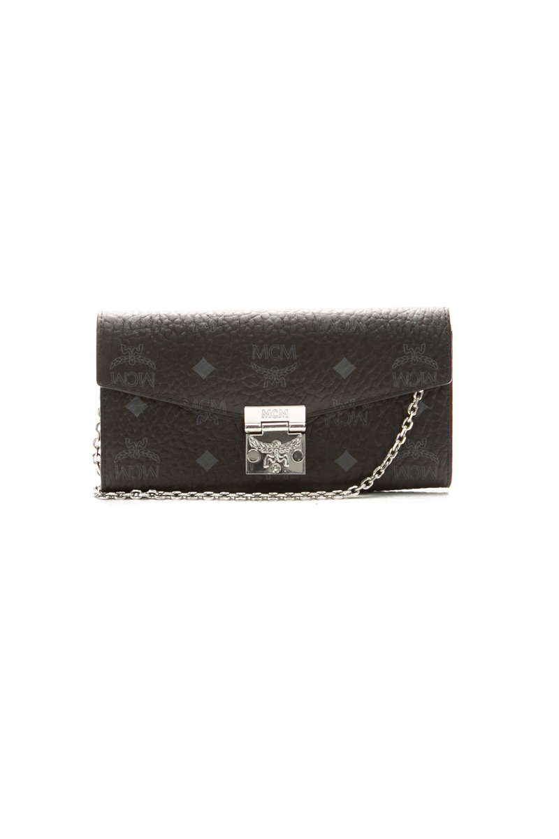 300438-mcm-Tracy-Wallet-on-Chain