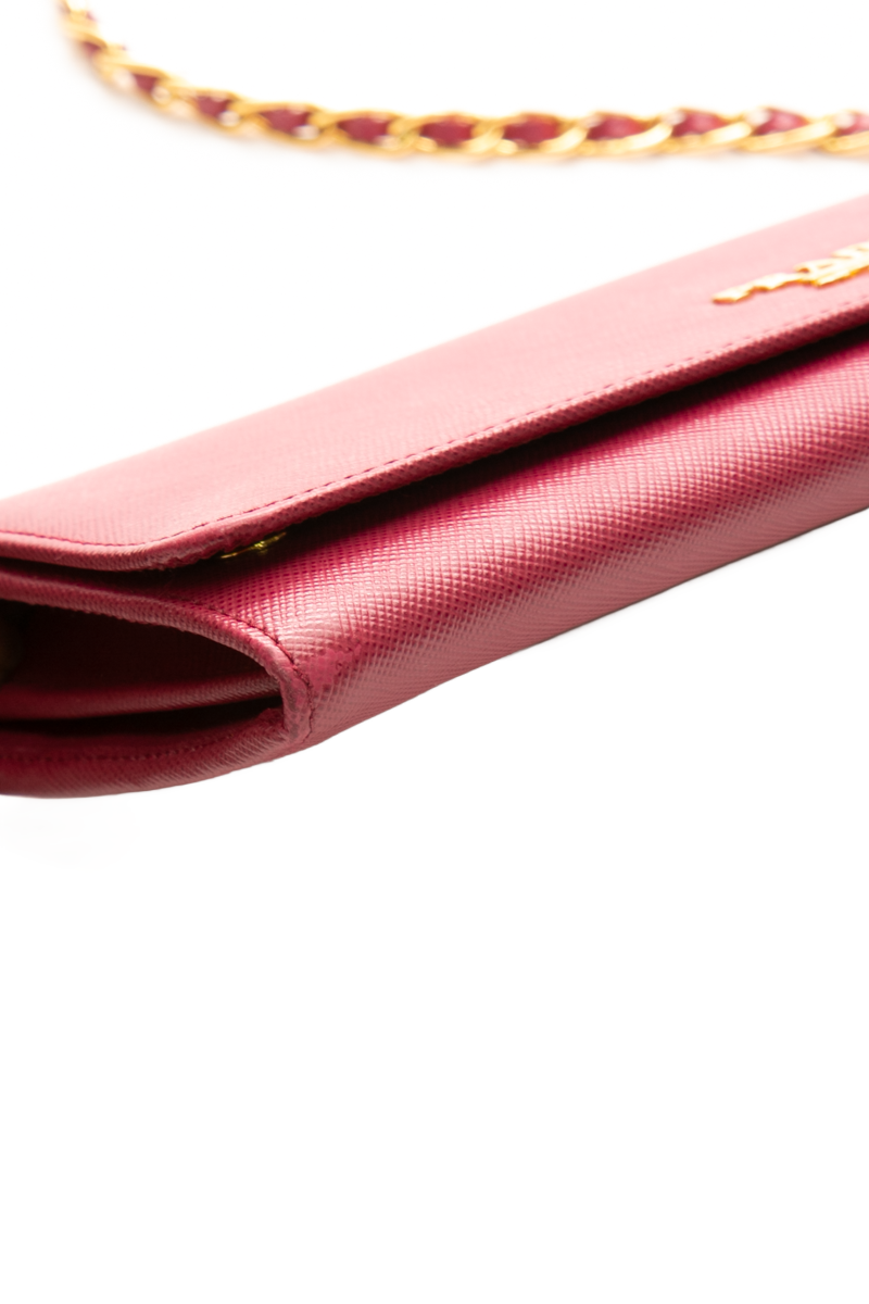 Saffiano Wallet on Chain