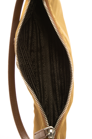 Vintage Logo Shoulder Bag