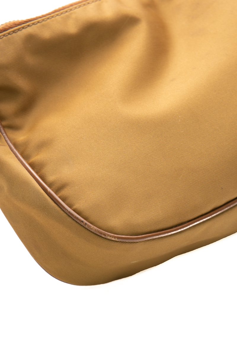 Vintage Logo Shoulder Bag