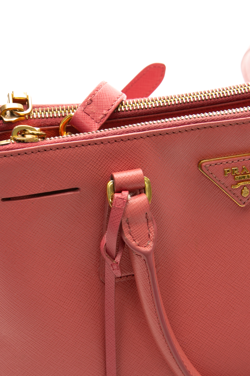 Medium Galleria Tote Bag