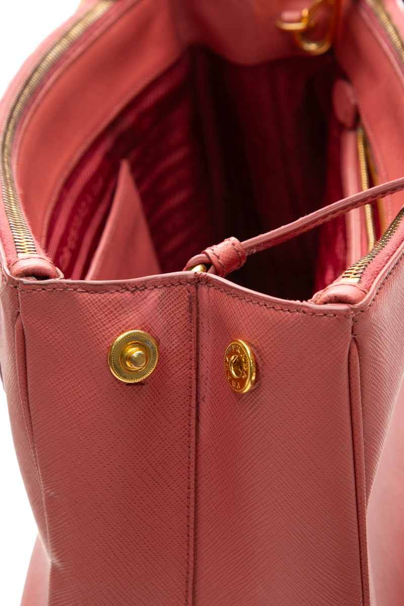 Medium Galleria Tote Bag